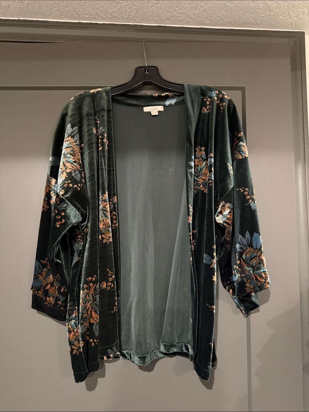 LOFT Forest Green Velvet Floral Kimono